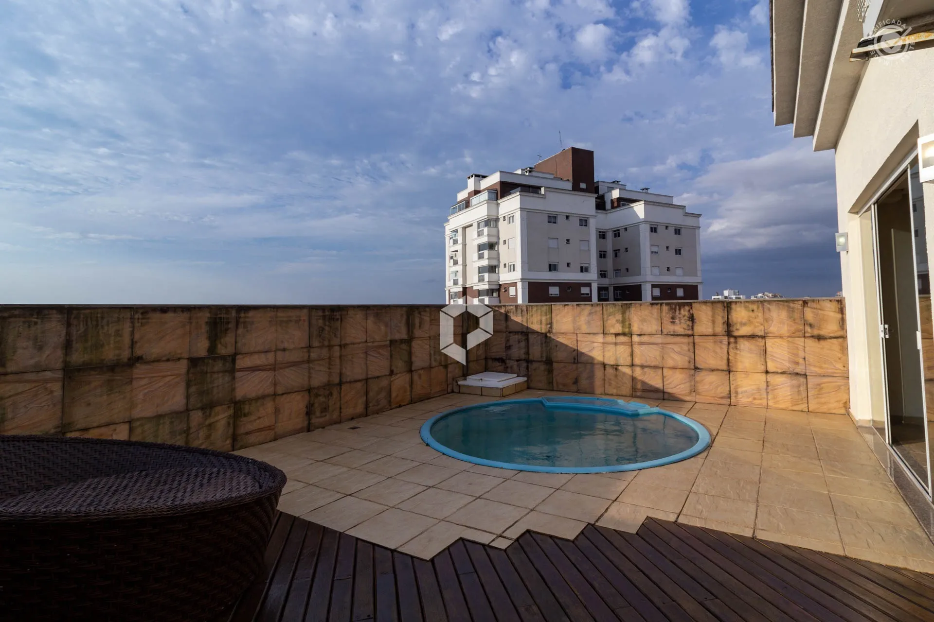 Unfurnished 414 m² apartment with 3 en-suite bedrooms — photo 22