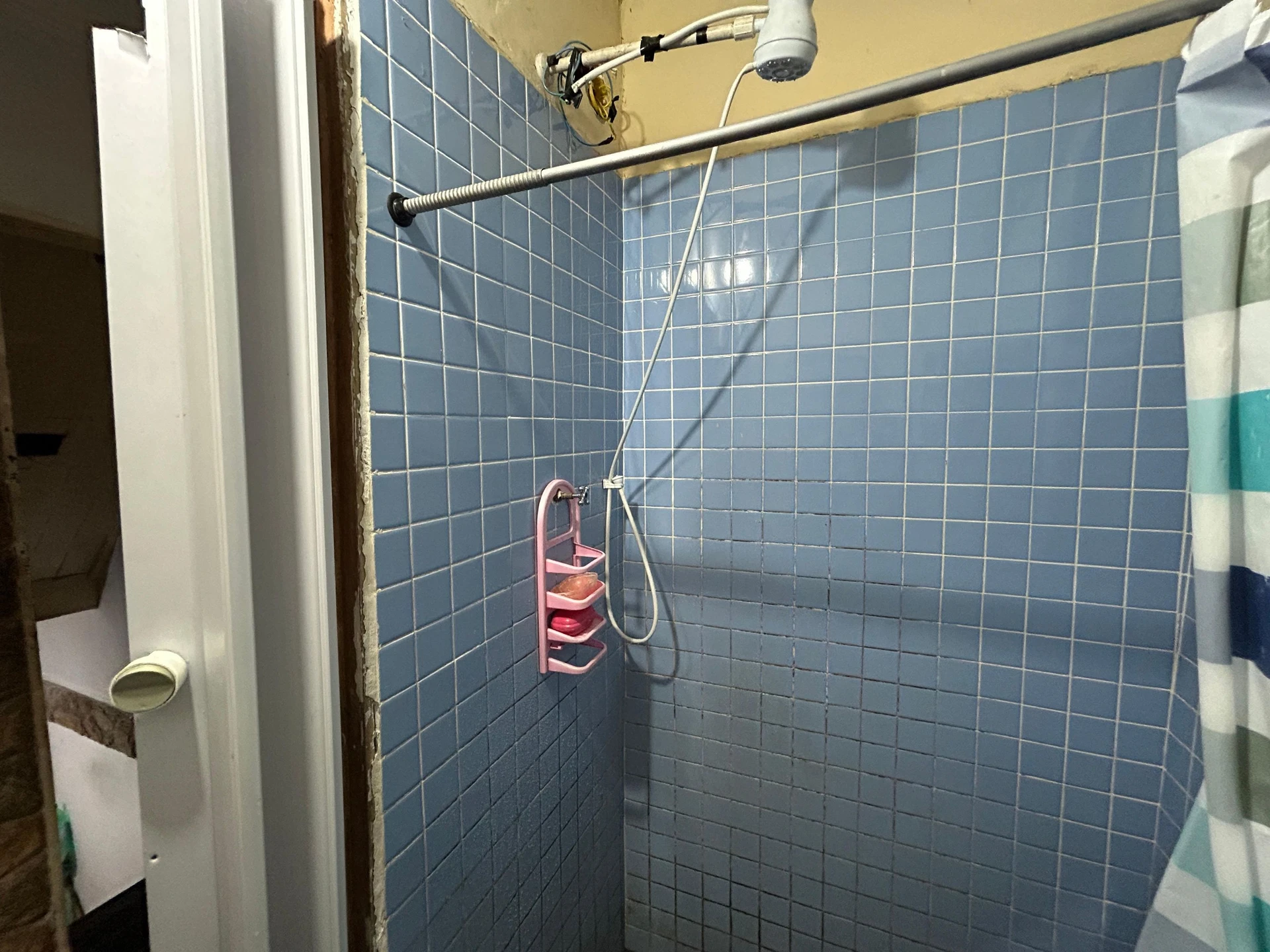 Casa com 4 quartos e varanda fechada de vidro — photo 24