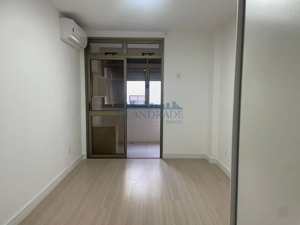 Apartamento mobiliado com 3 quartos e 5 banheiros — photo 23