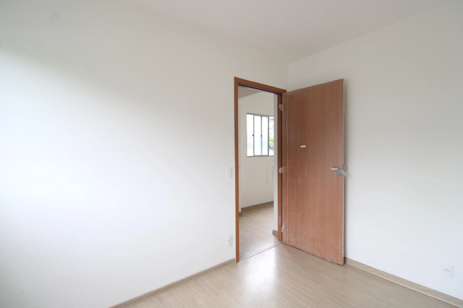 Apartamento de 2 quartos em condomínio com piscina — photo 28