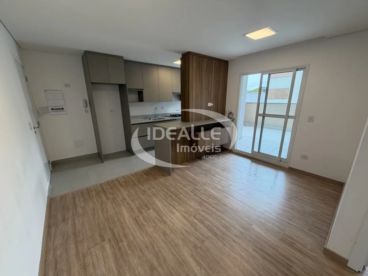 3-bedroom apartment with balcony and 142 m², 2 parking — photo 2