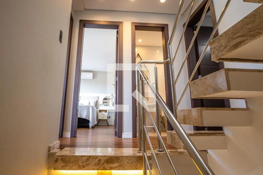3-bedroom house with a grill on the balcony — photo 35