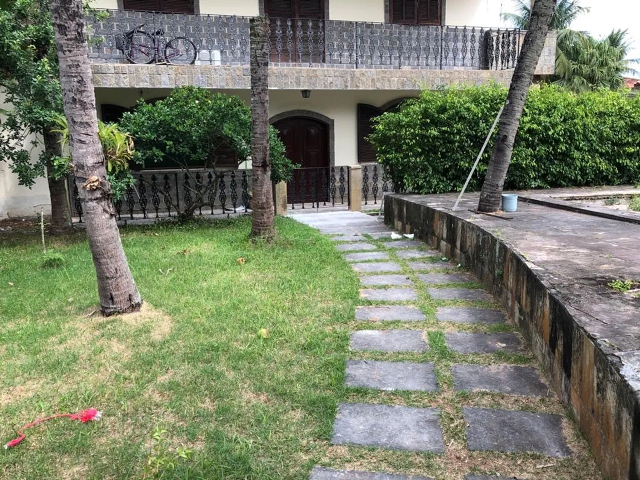 House with 3 bedrooms, 3 bathrooms and an open-plan kitchen — photo 11