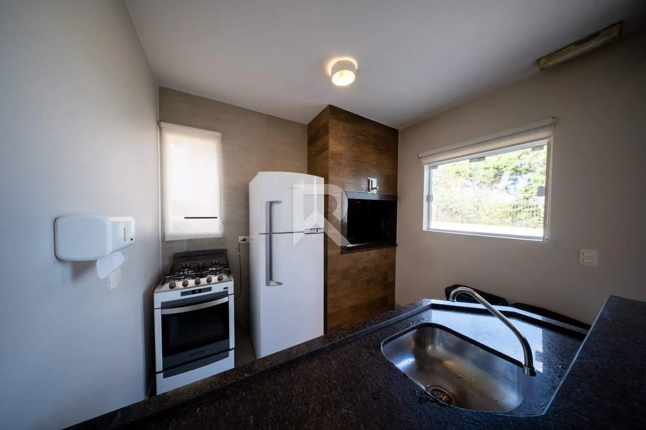 House with 4 bedrooms, private garden and 4 parking — photo 48