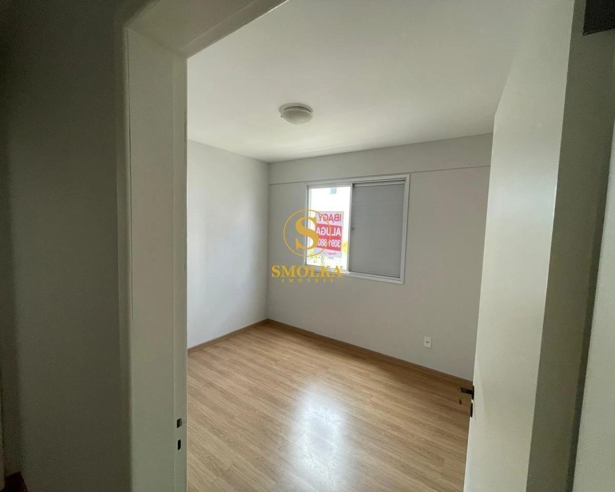 Apartment, 114 m², with wood or laminate floors — photo 8