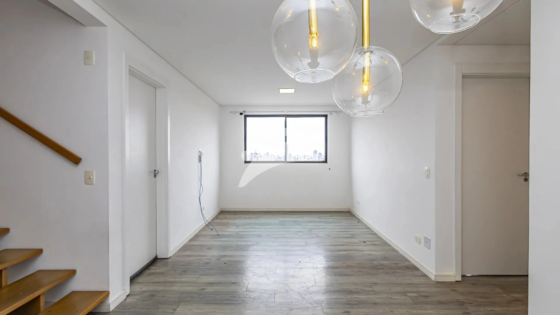 Top-floor apartment with 2 bedrooms and private terrace — photo 8
