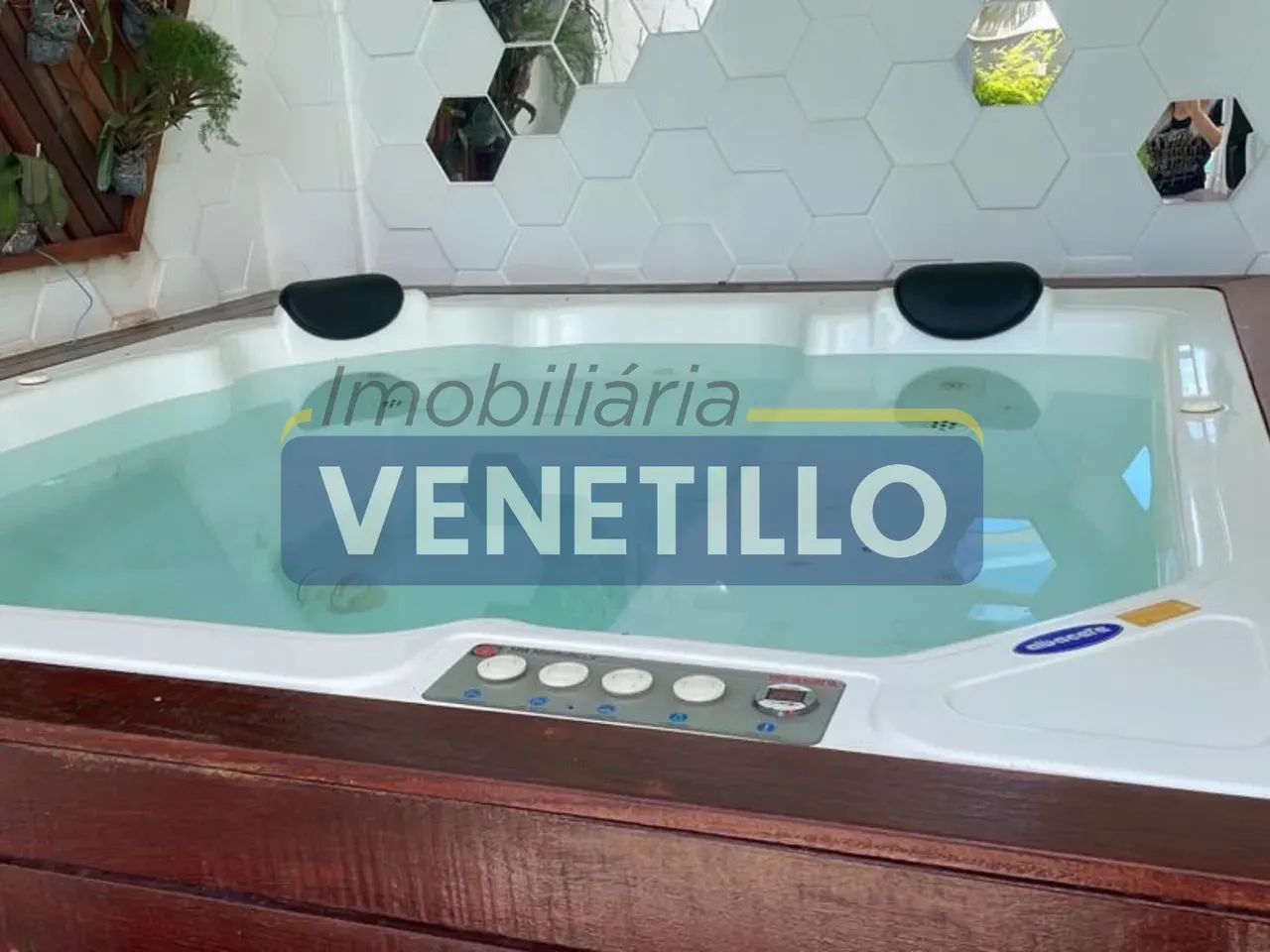 Furnished 240 m² house with 3 en-suite rooms — photo 15