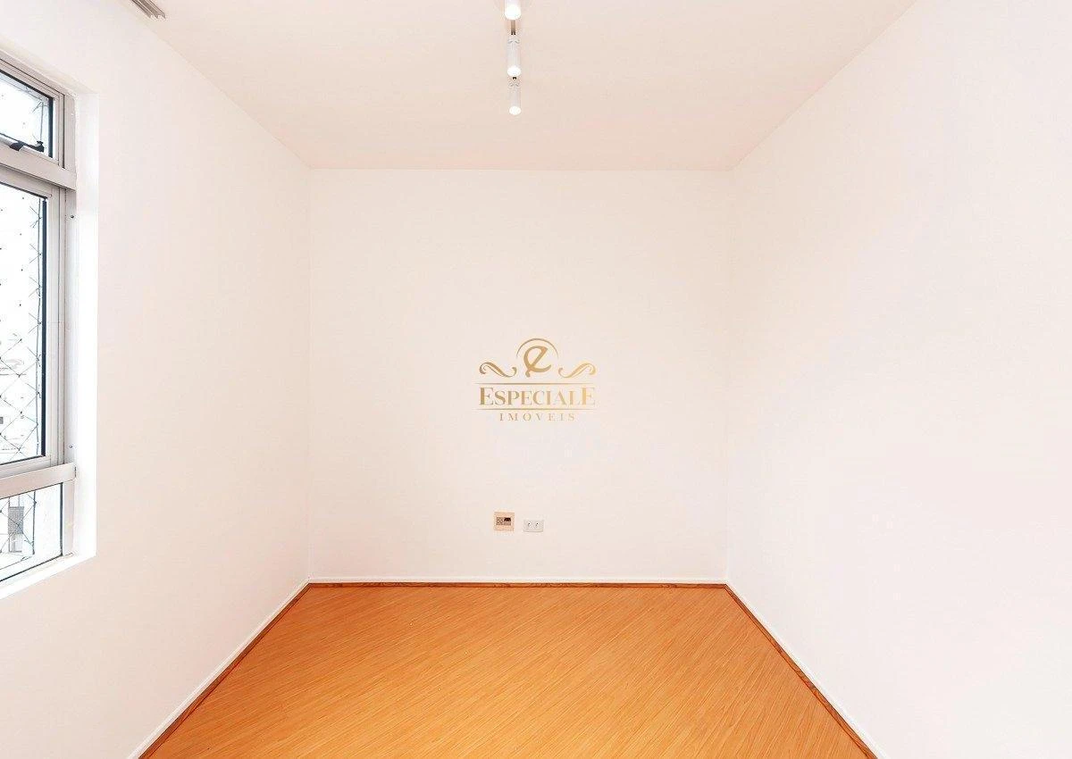 3-bedroom apartment with wood or laminate floors in Curitiba — photo 17