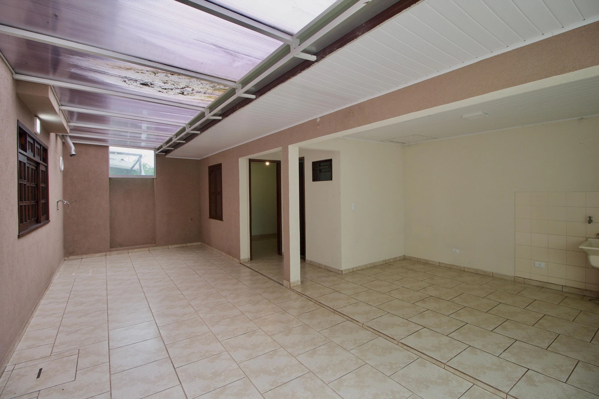 4-bedroom house with a garden in Curitiba