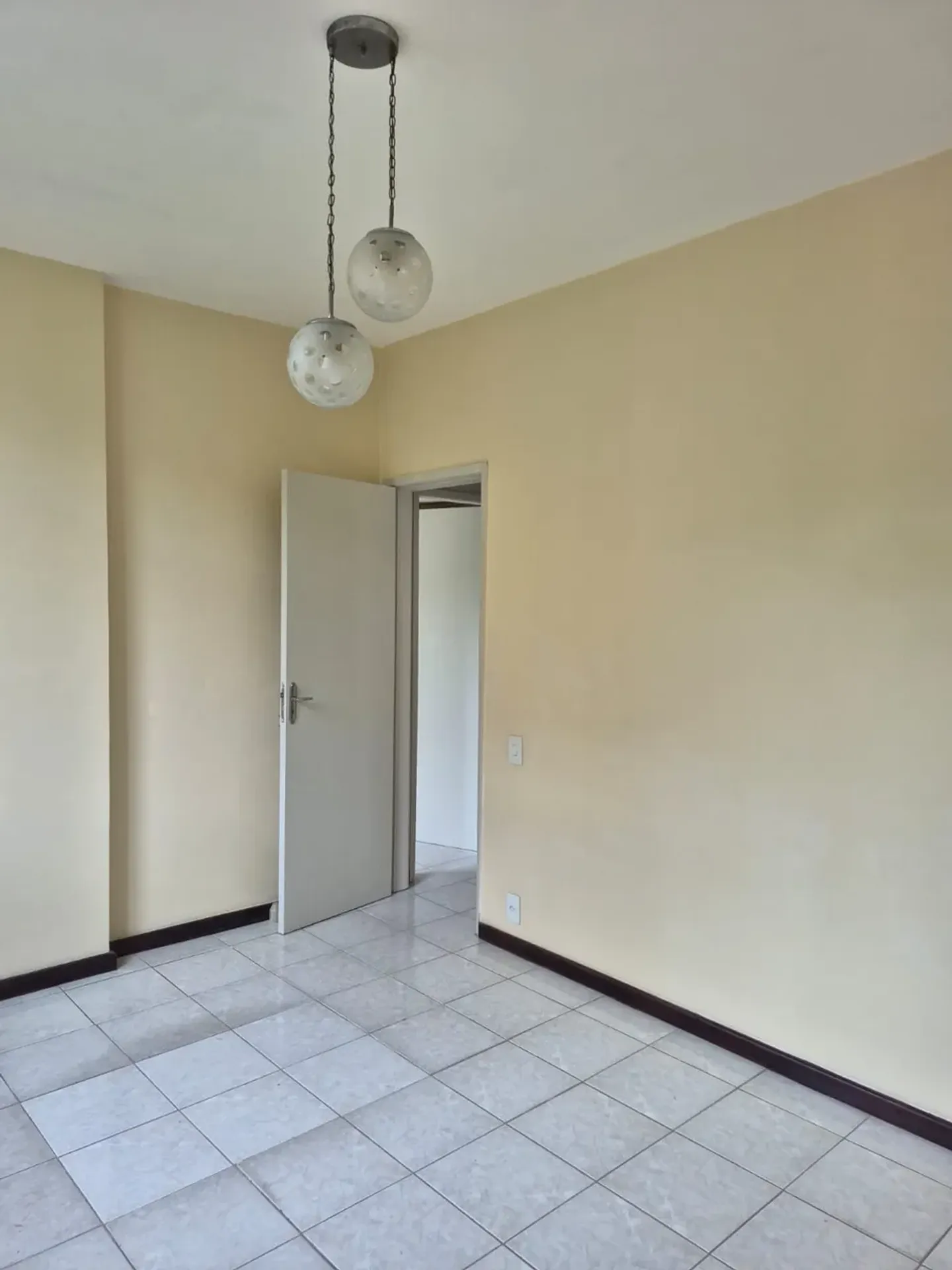 Apartment on the 5th floor with a park view — photo 6