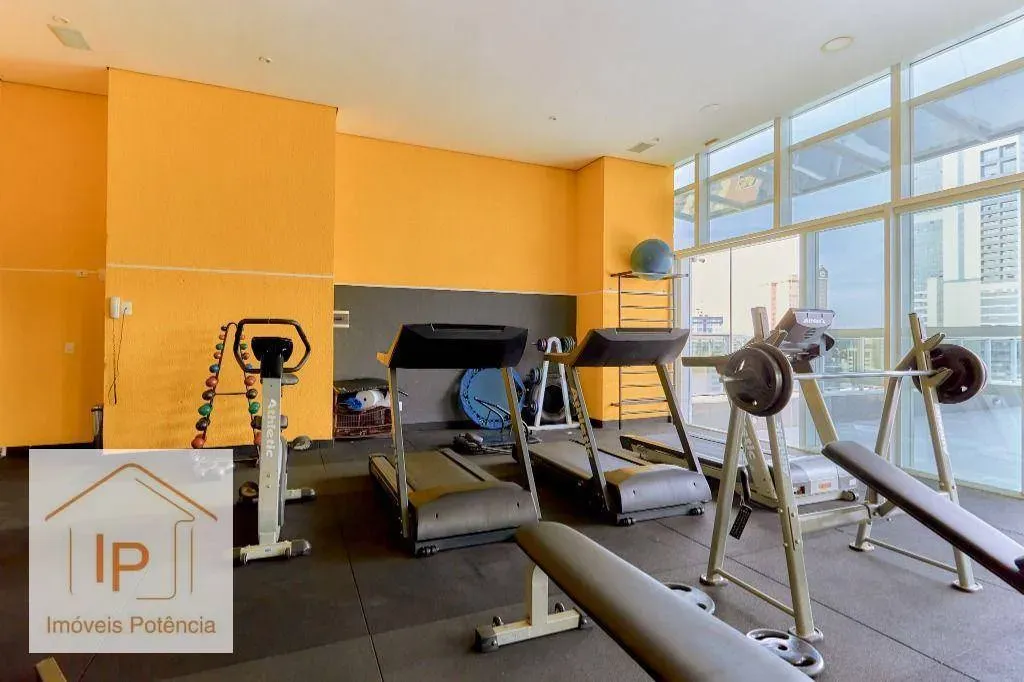 Furnished studio with 30 m², 1 bedroom and work area — photo 15