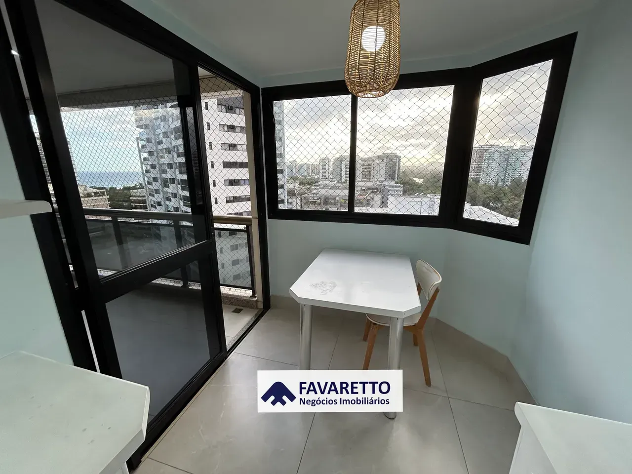 Apartamento mobiliado com 3 quartos e 3 banheiros — photo 14