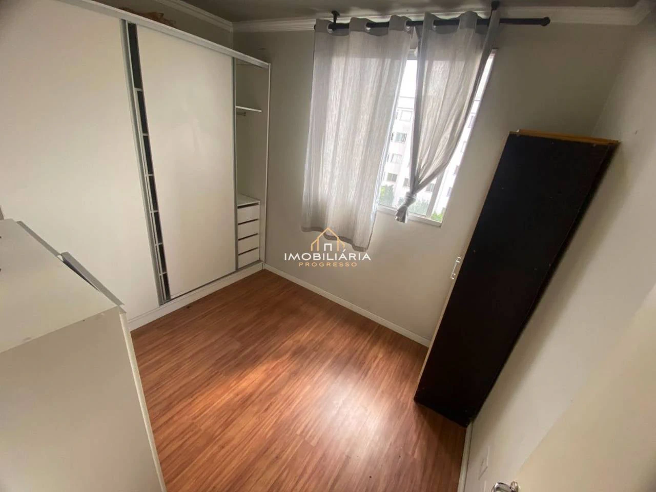 Furnished 2-bedroom apartment with 2 bathrooms — photo 14