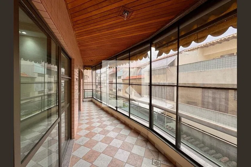 Apartamento de 3 quartos com suíte e 93 m²