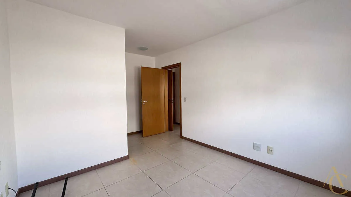 Furnished 129 m² apartment with 3 bedrooms and 1 parking space — photo 4