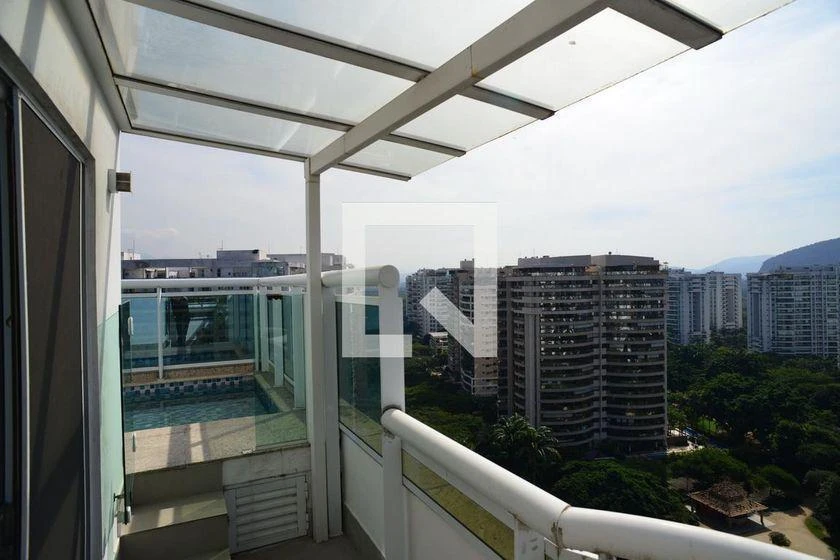 4-bedroom apartment with 250 m² and 3 en-suite baths — photo 20