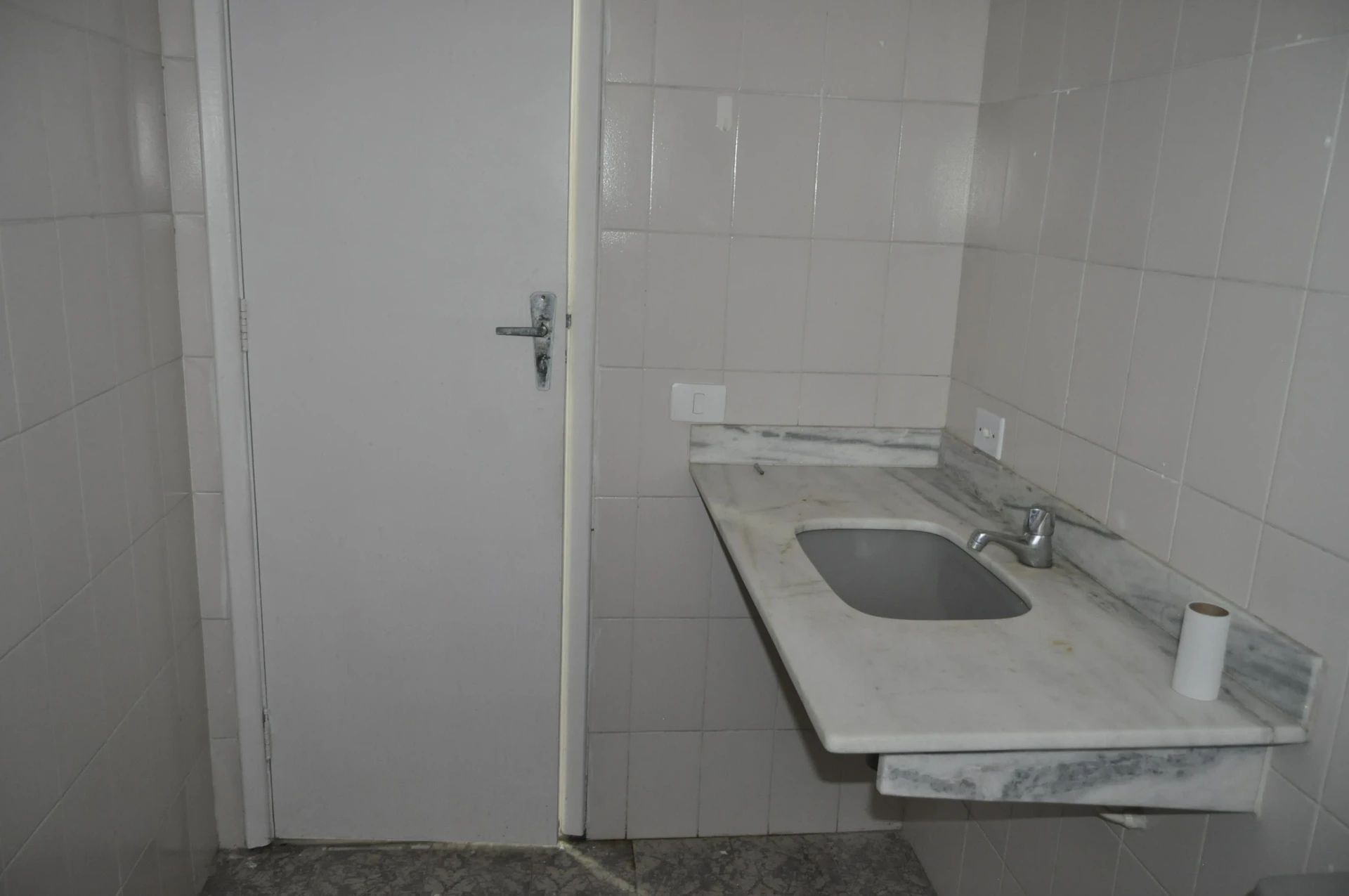 Квартира з 3 спальнями та балконом — photo 16