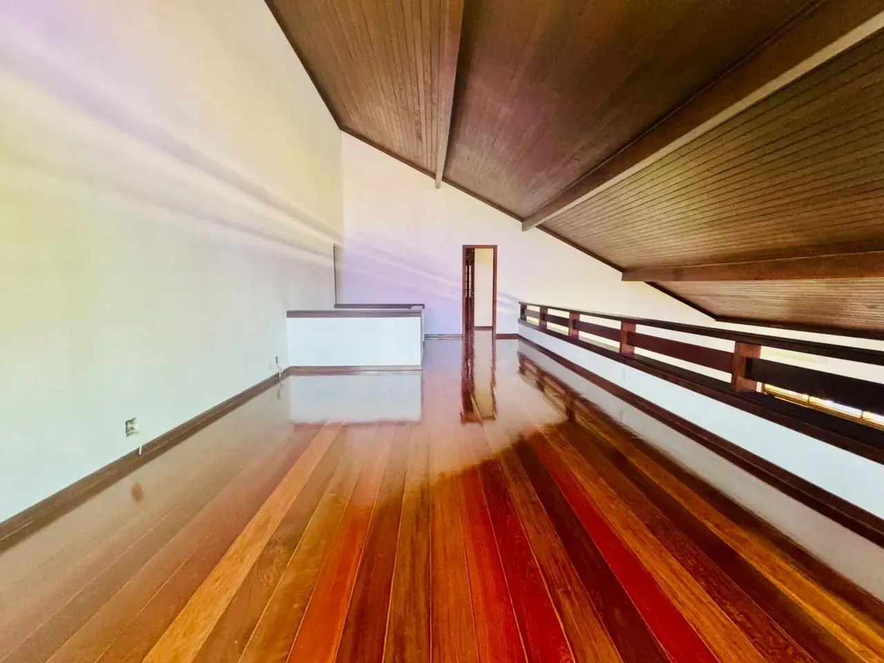 House with 5 suites and an integrated kitchen — photo 51