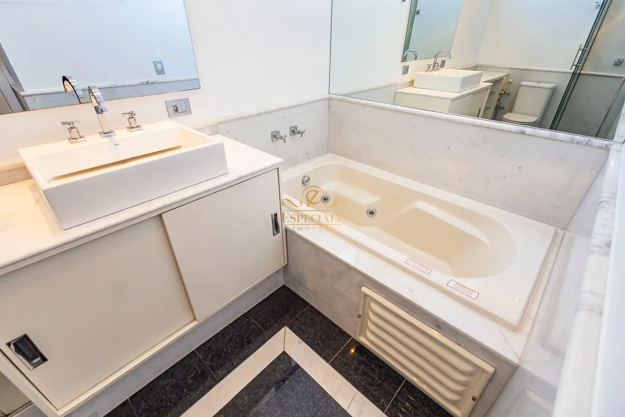 3-bedroom apartment with 5 bathrooms and 2 parking spaces — photo 38
