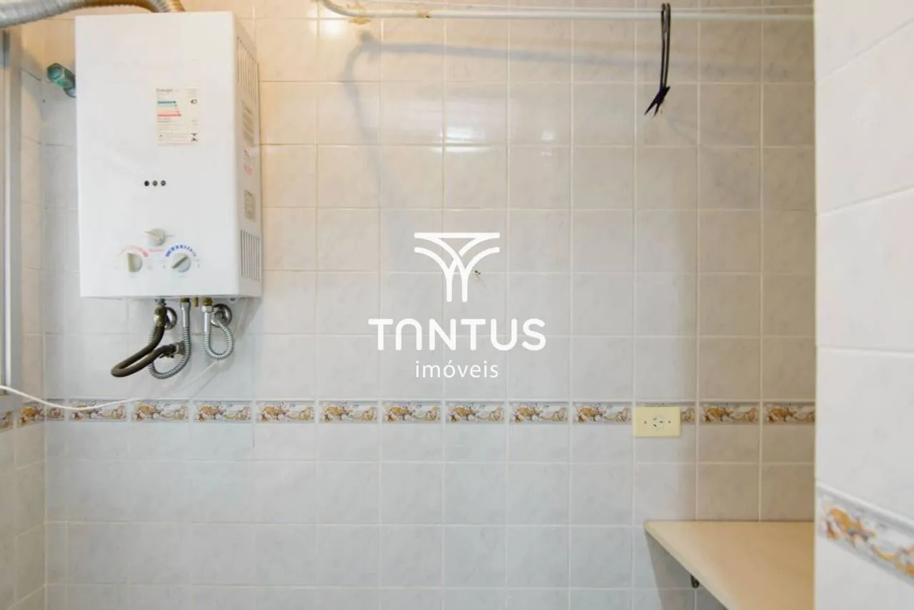 65 m² apartment with a grill on the balcony and a bathtub — photo 25
