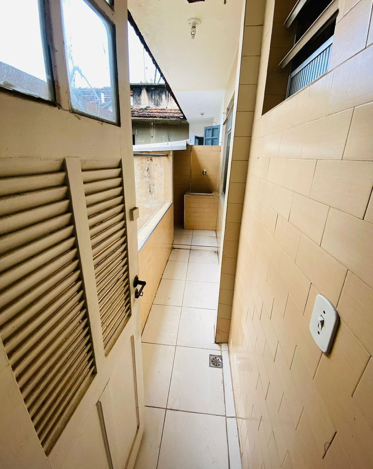 2-bedroom unfurnished apartment with 1 bathroom — photo 13