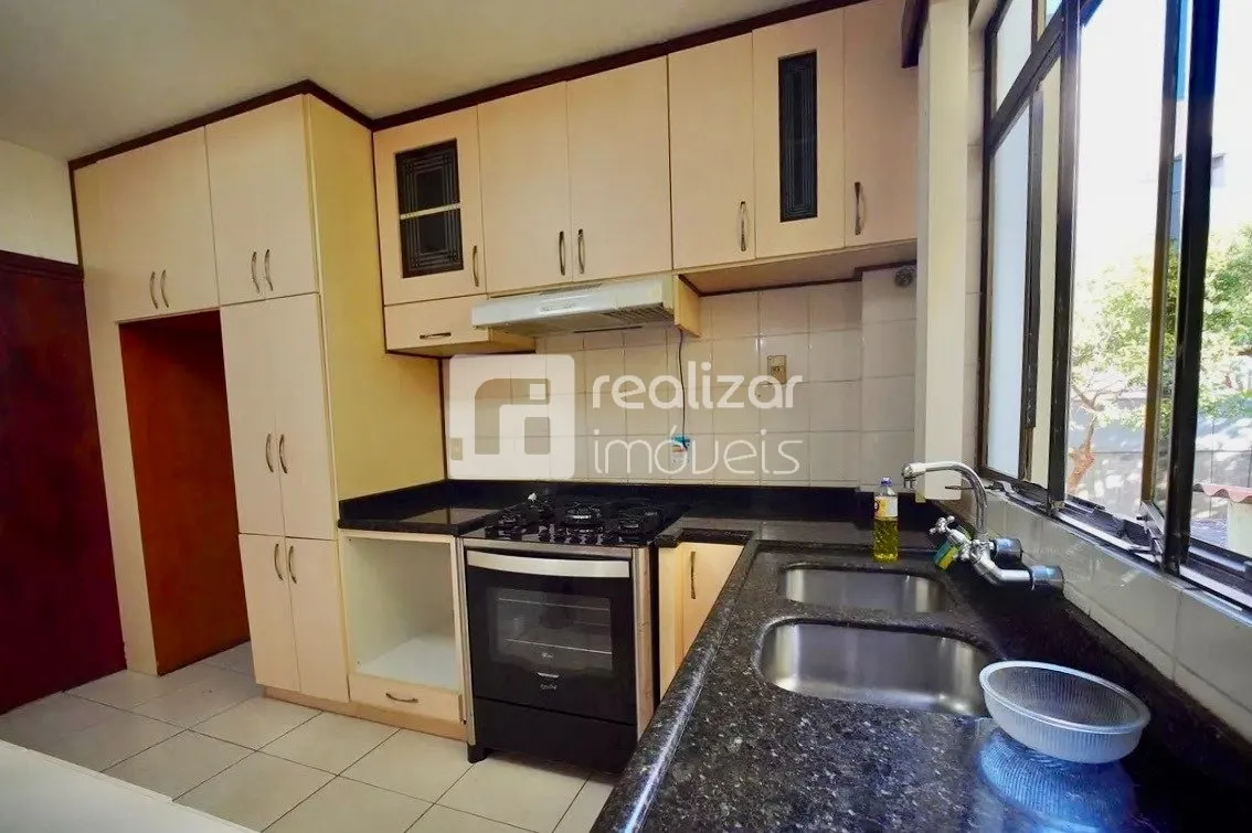 Apartamento de 3 dormitorios con balcón y 100 m² — photo 4