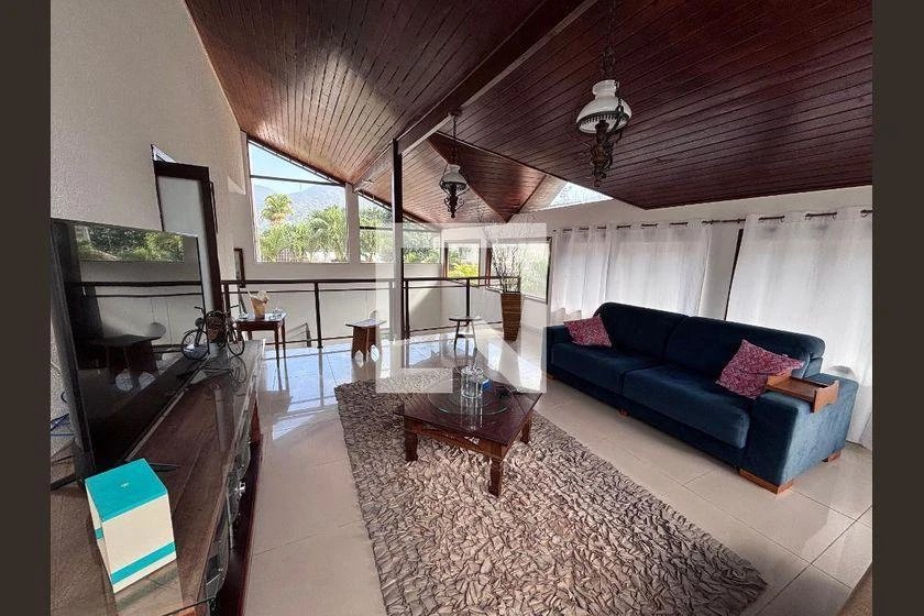 Casa sem mobília com 4 quartos e 618 m² — photo 12