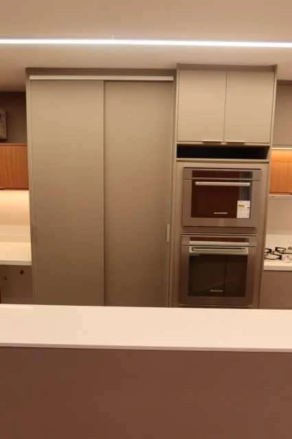 Apartment with 2 bedrooms and an open-plan kitchen — photo 9