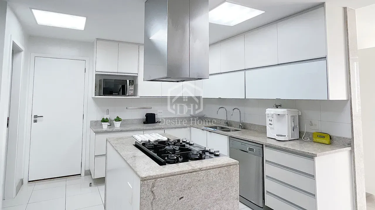 Furnished apartment with 4 bedrooms and 287 m² — photo 12
