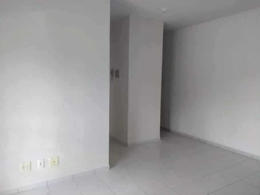 Apartamento de 2 quartos em condomínio com piscina — photo 9