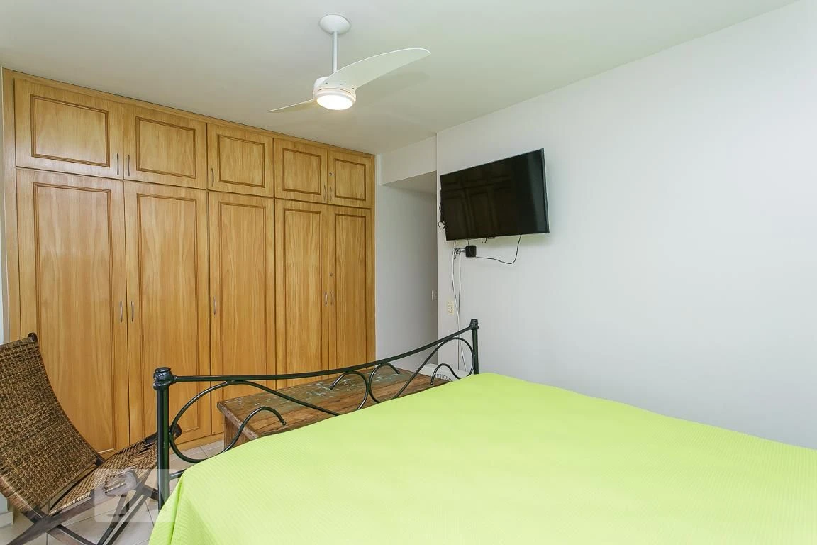 Piso amueblado con 2 dormitorios, 2 baños y 1 plaza — photo 22