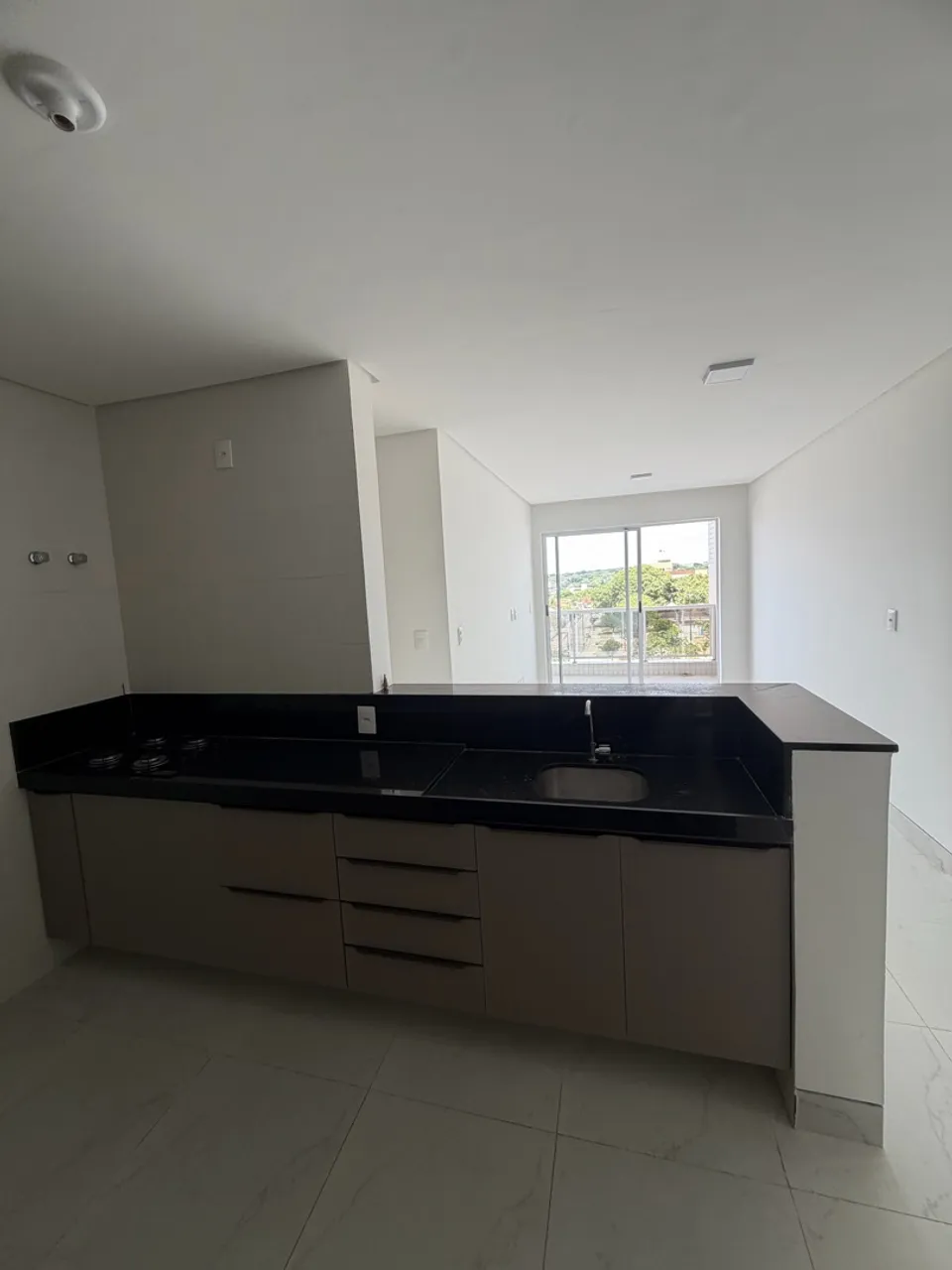 Вид на воду та 2 спальні: квартира 68 м² — photo 6