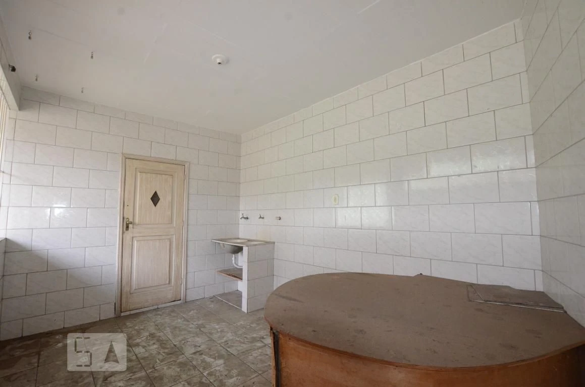 Casa sem mobília com 2 quartos, quintal e varanda — photo 40