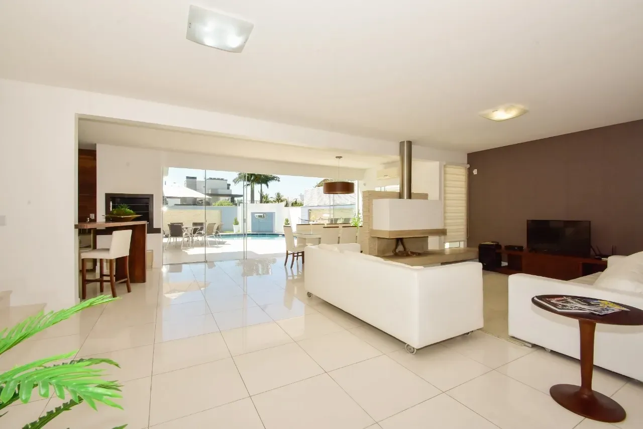 Casa mobiliada com 4 suítes e piscina aberta — photo 81