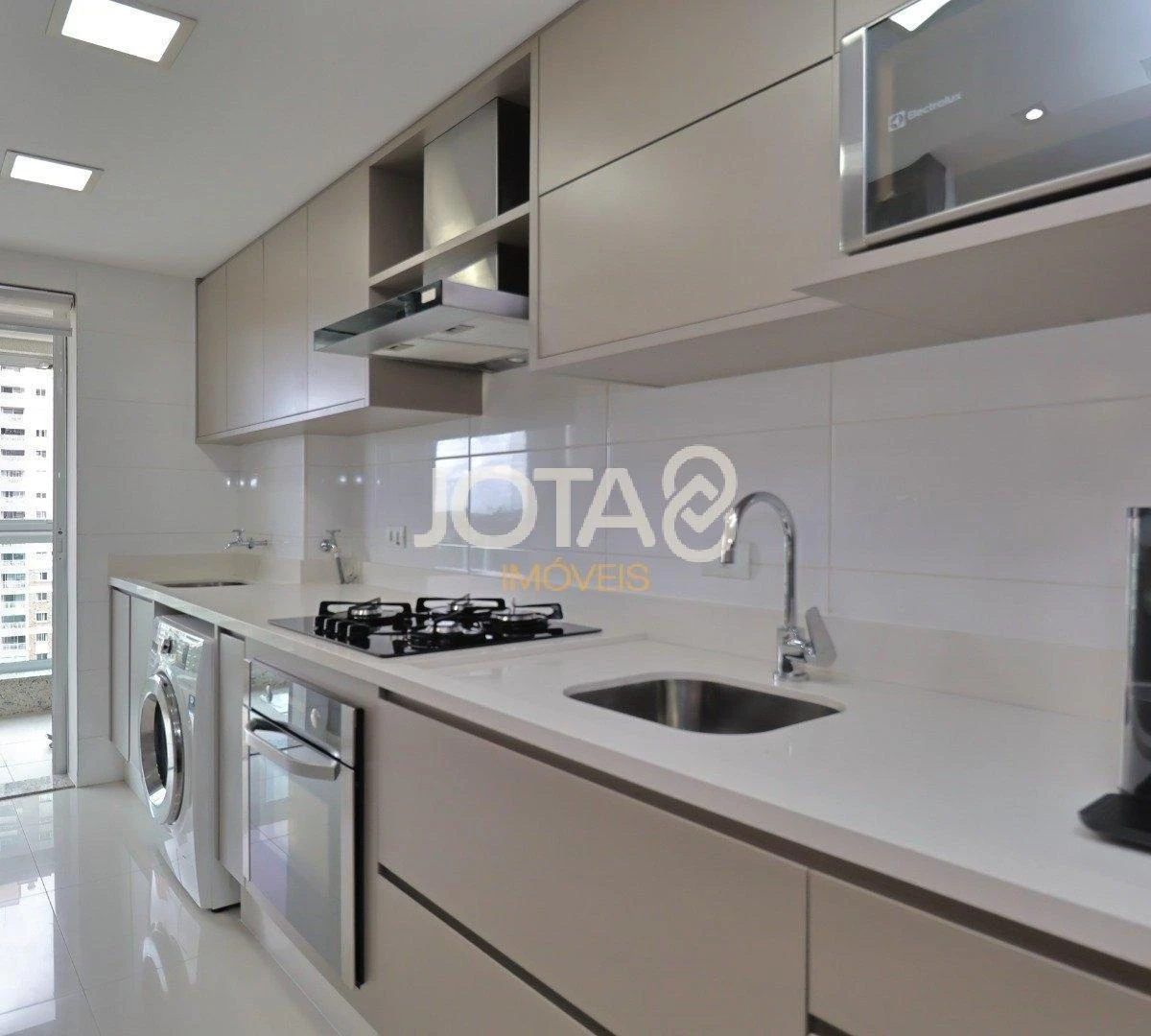 Furnished apartment, 80 m², with a washing machine — photo 9