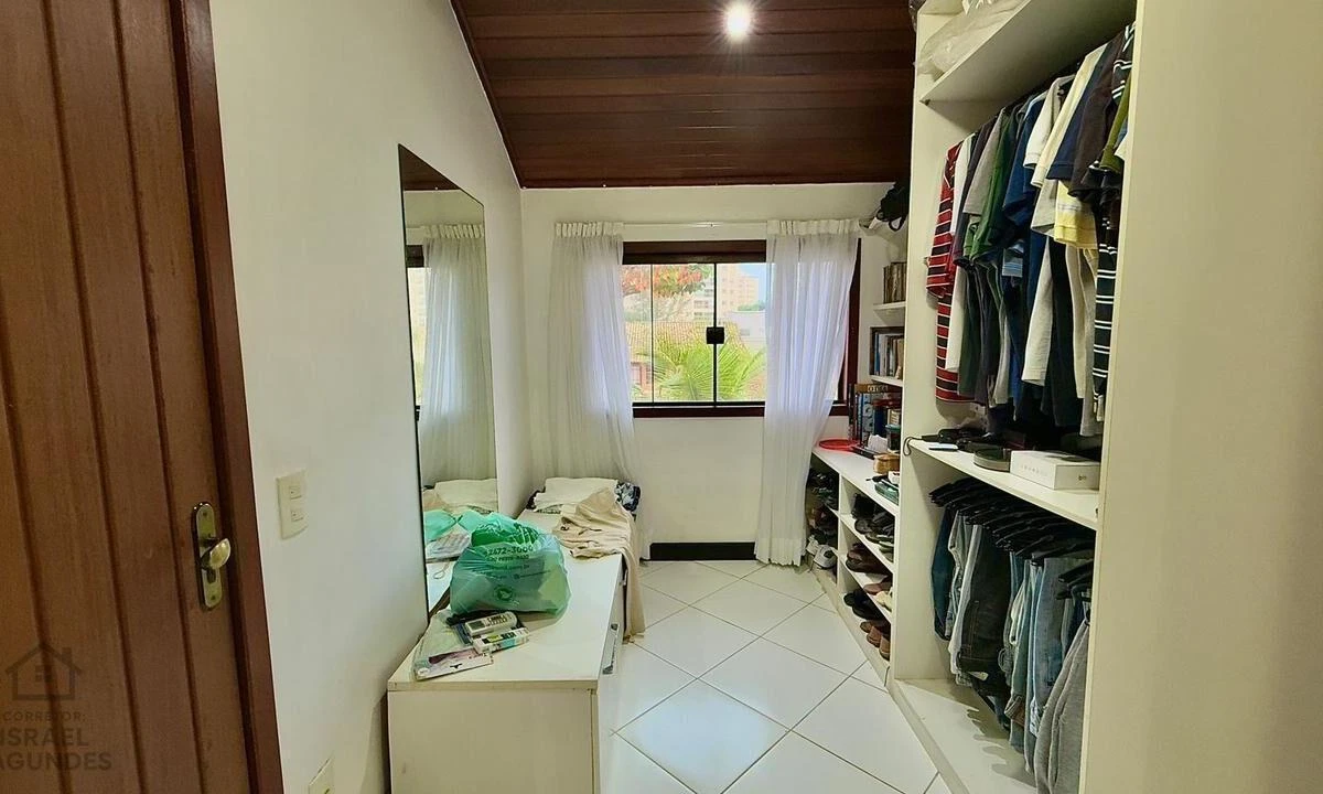 Furnished house with 6 bedrooms and 6 parking spots — photo 26