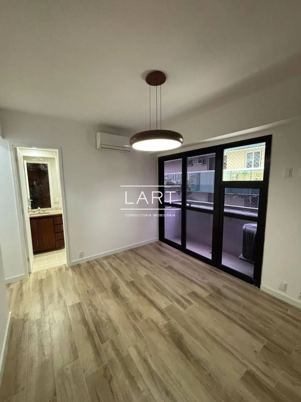 Apartamento de 2 dormitorios con cocina cerrada — photo 12