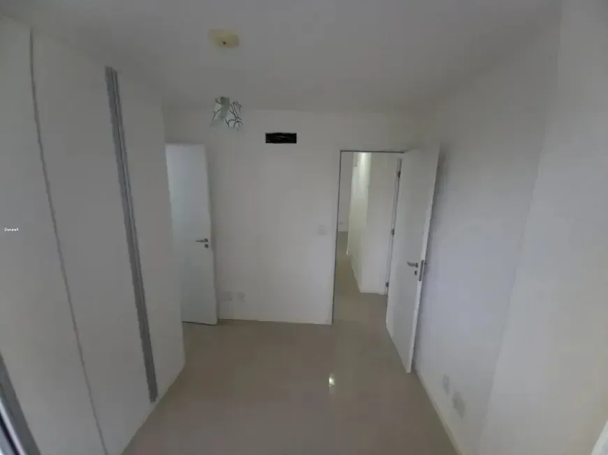 Apartment with 3 bedrooms and 3 bathrooms and separate kitchen — photo 11