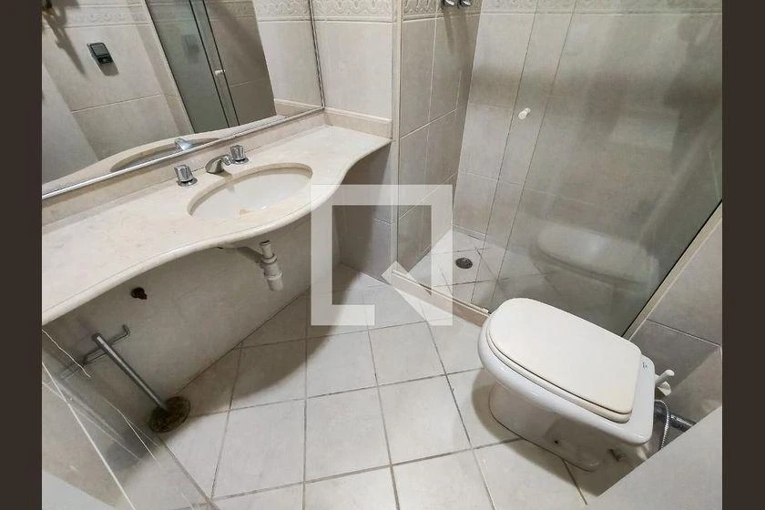 4-bedroom apartment with 3 bathrooms and 128 m² view — photo 32