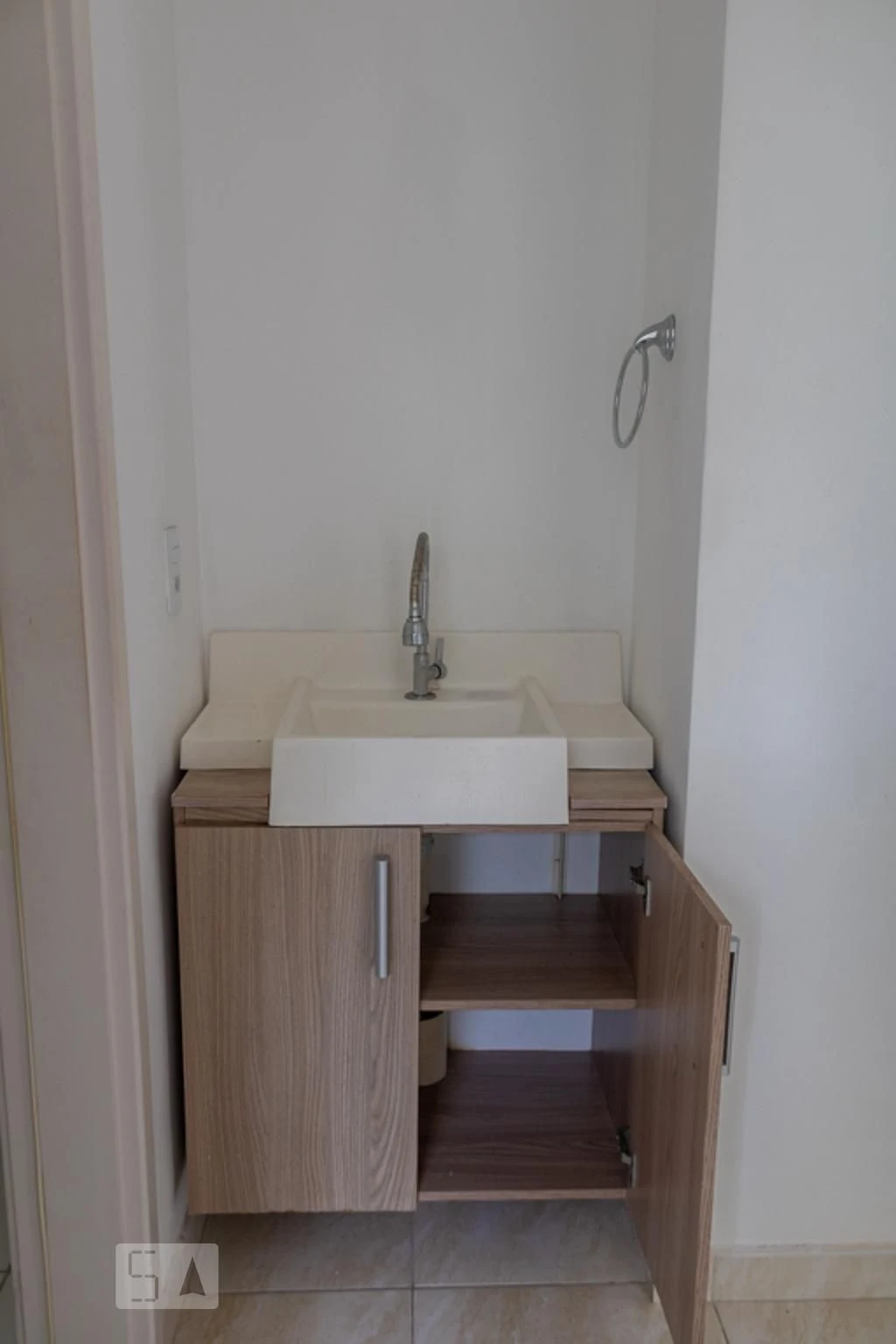 Apartamento de 2 quartos em condomínio com academia — photo 9