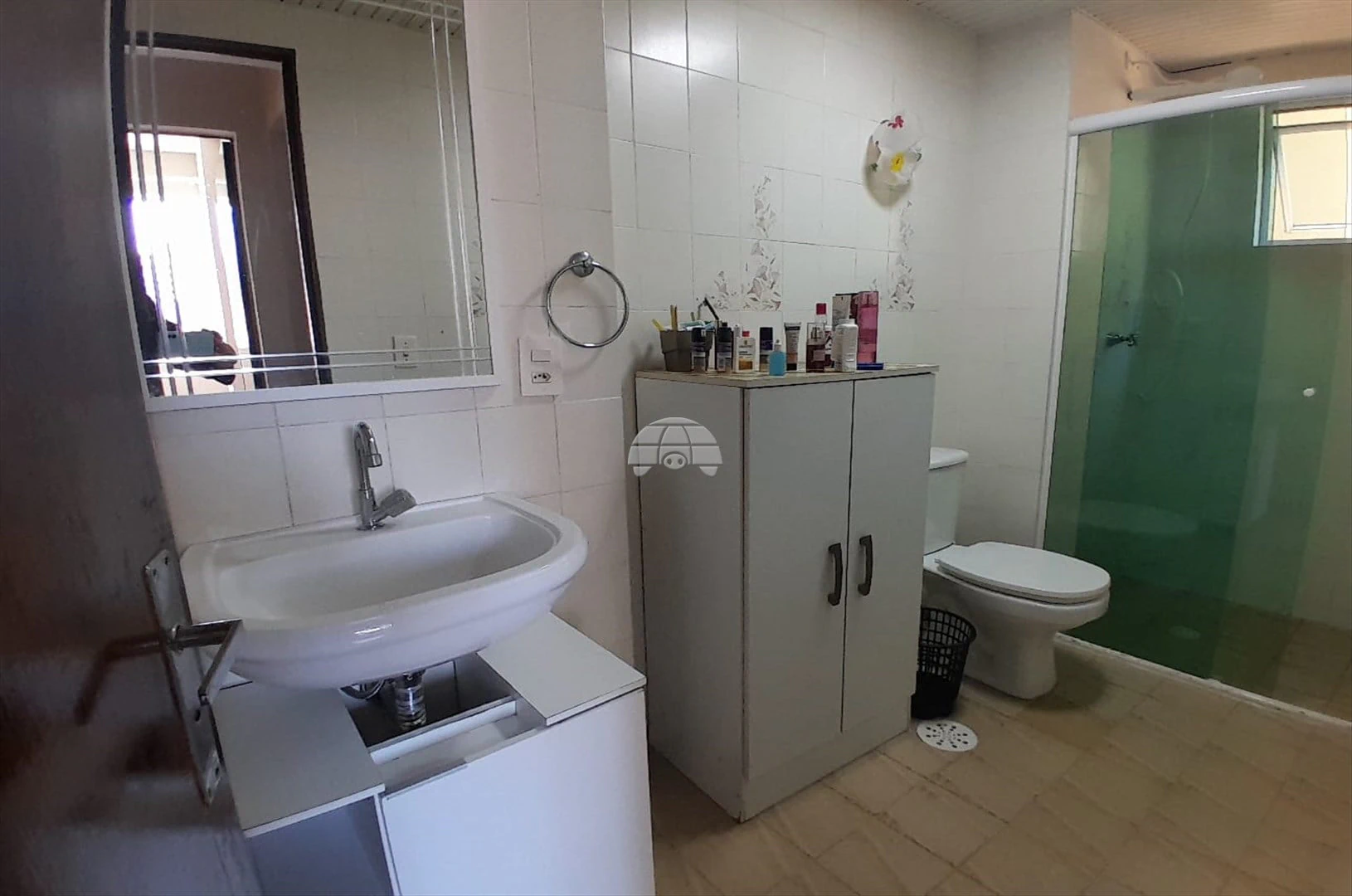 2-bedroom apartment with a washing machine — photo 9