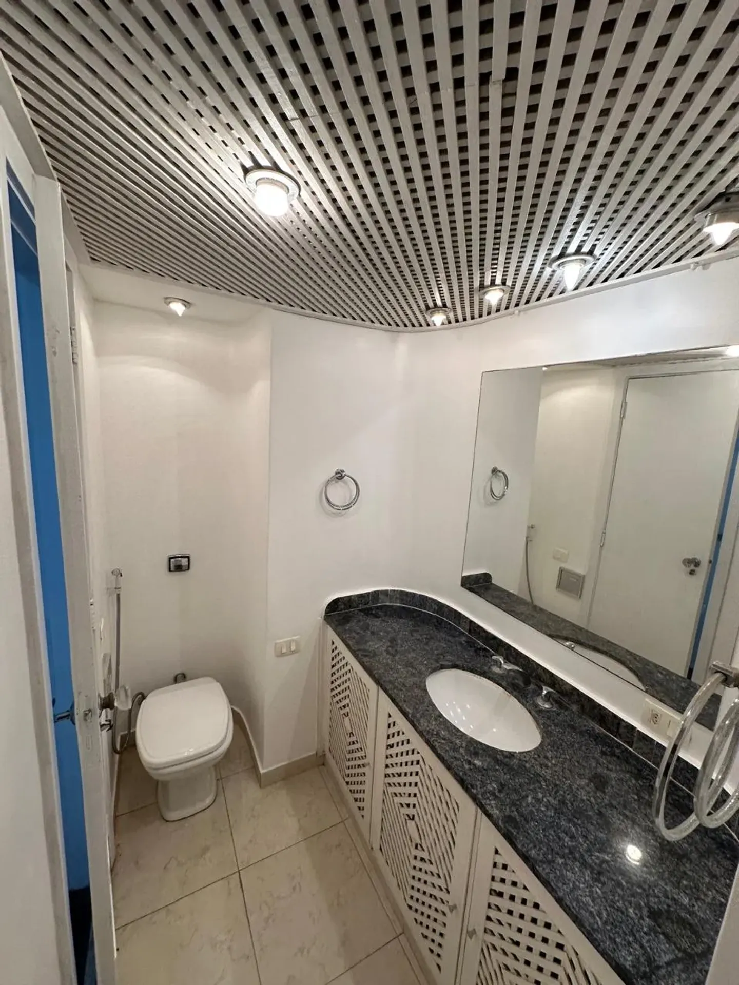 3-bedroom apartment with 4 bathrooms and 1 parking space — photo 10