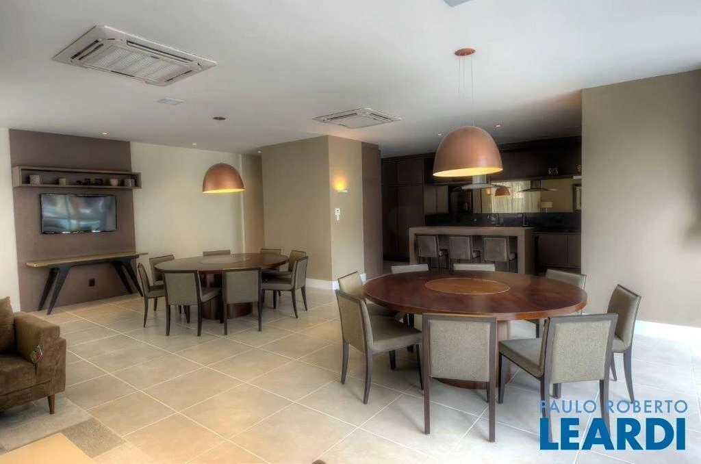 Furnished apartment, 70 m², with a grill on the balcony — photo 18