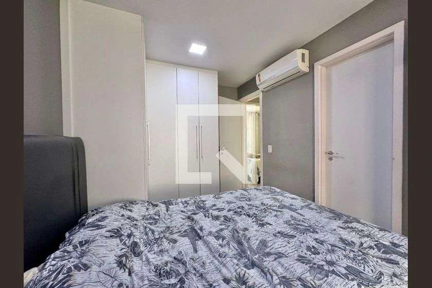 230 m² apartment with 4 bedrooms and 3 suites — photo 25