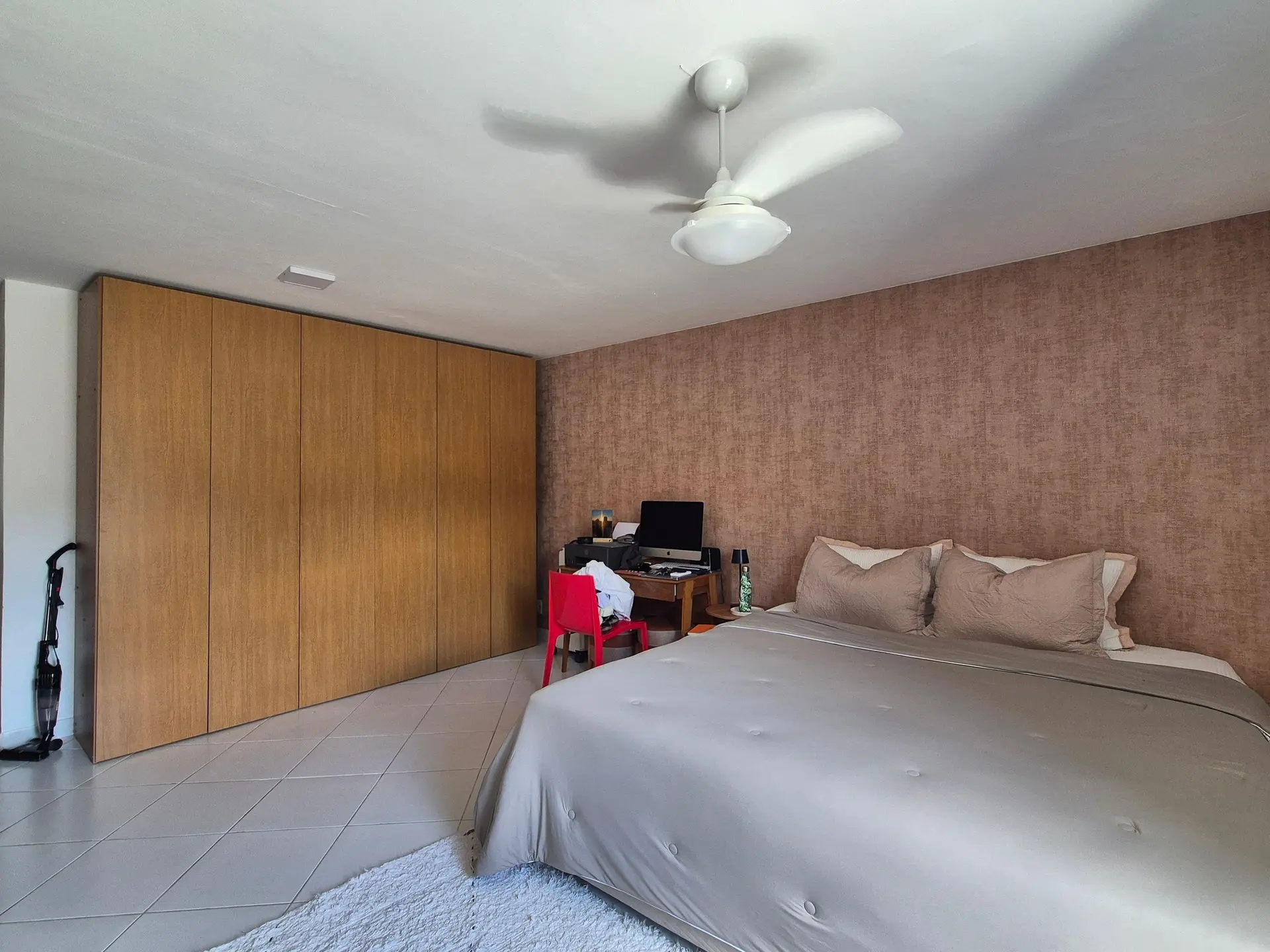 Furnished house with 4 bedrooms and a balcony — photo 7