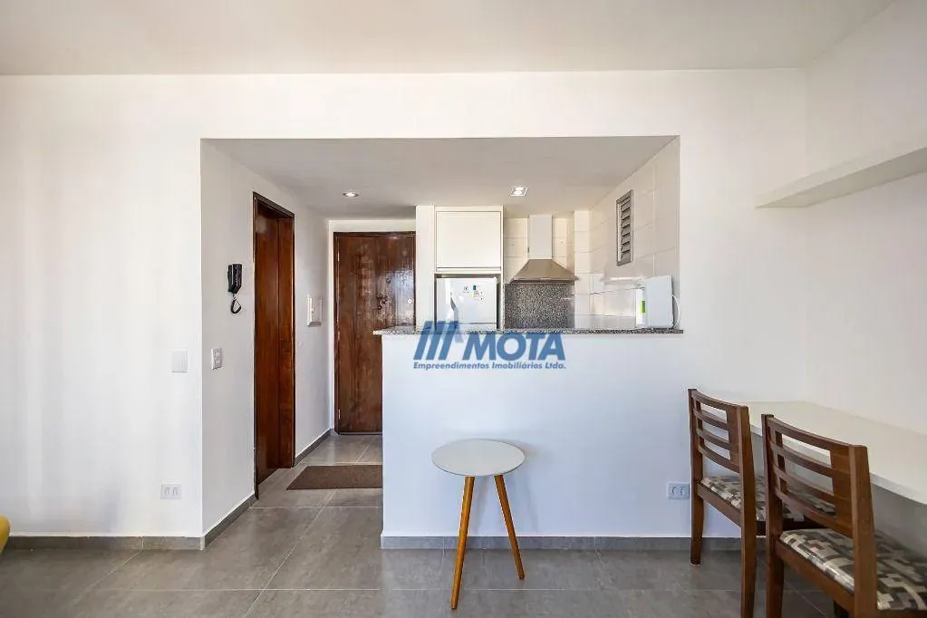 Furnished-free 40 m² studio with a balcony — photo 5