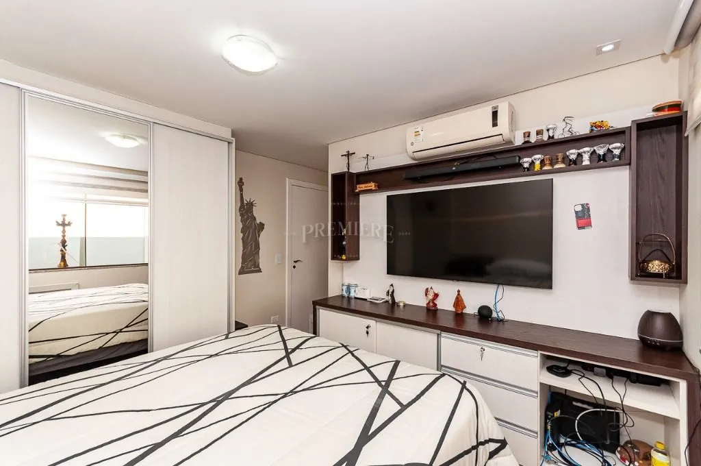 Furnished house with 4 bedrooms across 1167 m² and 8 spots — photo 25