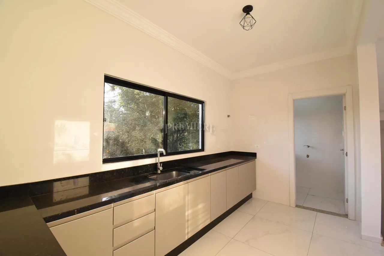 House with 3 bedrooms and a private garden — photo 6
