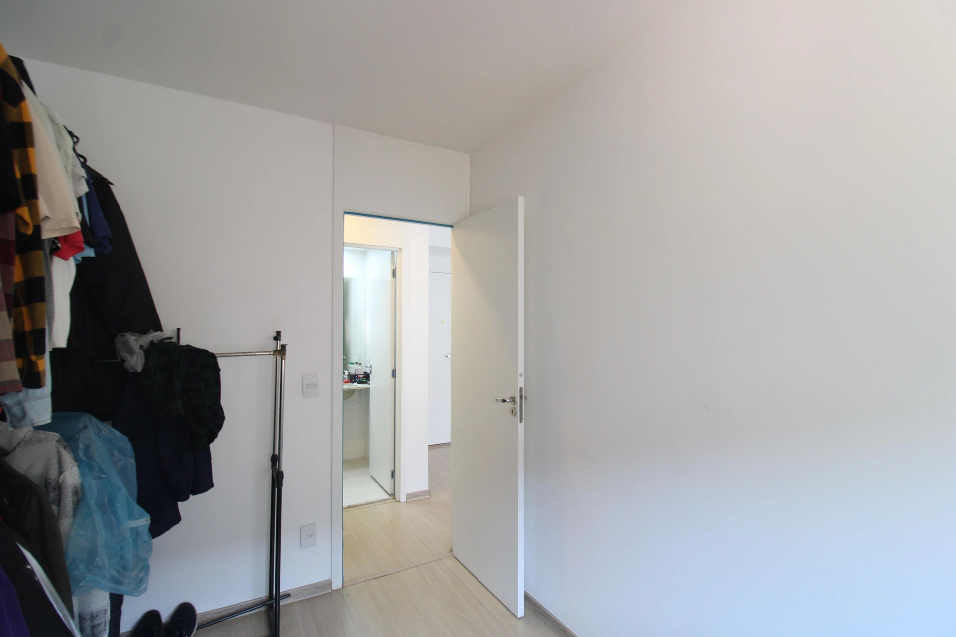 Apartamento mobiliado com 2 quartos e varanda — photo 16