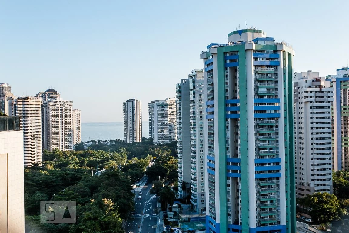 2-bedroom apartment with a water view in Rio de Janeiro — photo 38